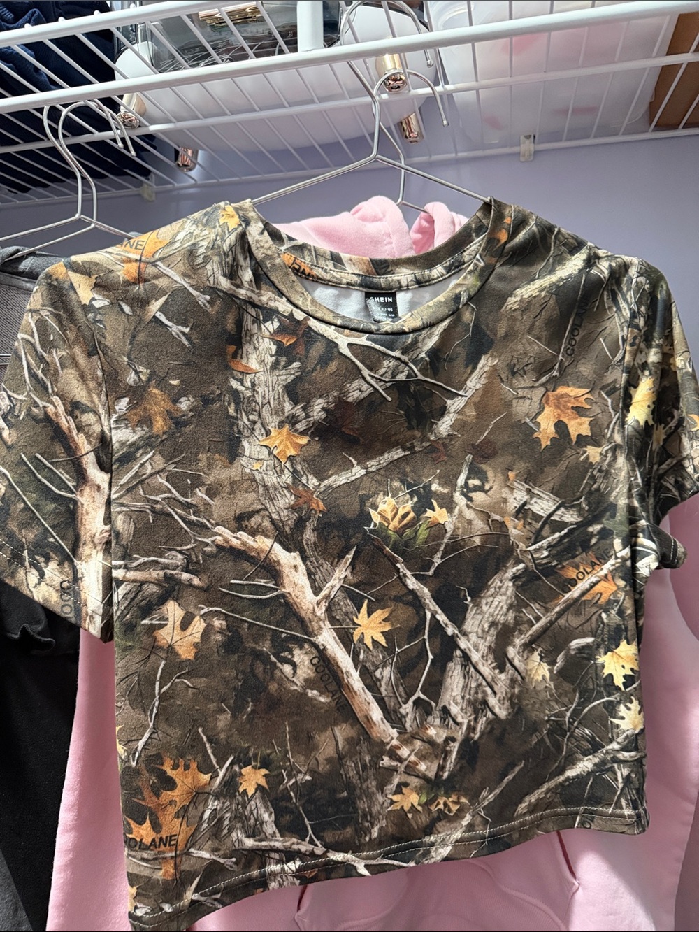 Camo Leaf Print Crop Tee - Brown/Green